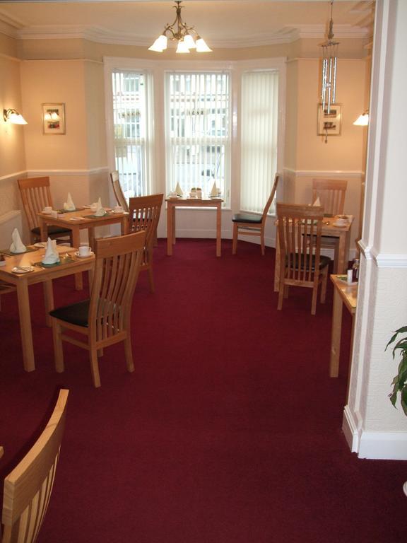 Granby House Hotel Ландъндо Екстериор снимка